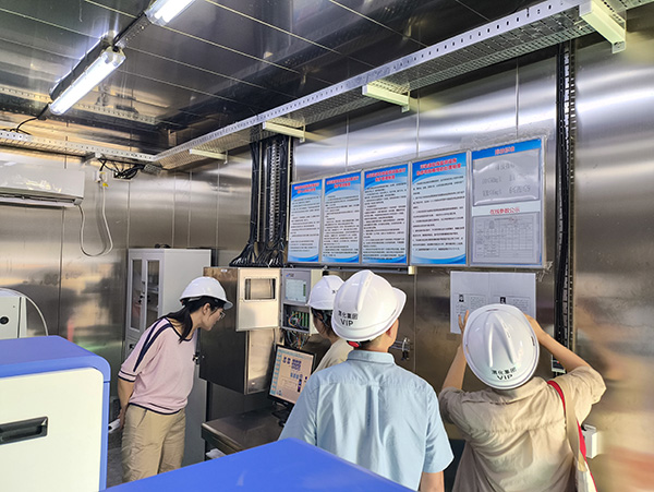 檢查470在線(xiàn)小屋.jpg